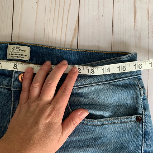 🆕J. Crew slim broken in boyfriend jeans - Picture 5 of 9